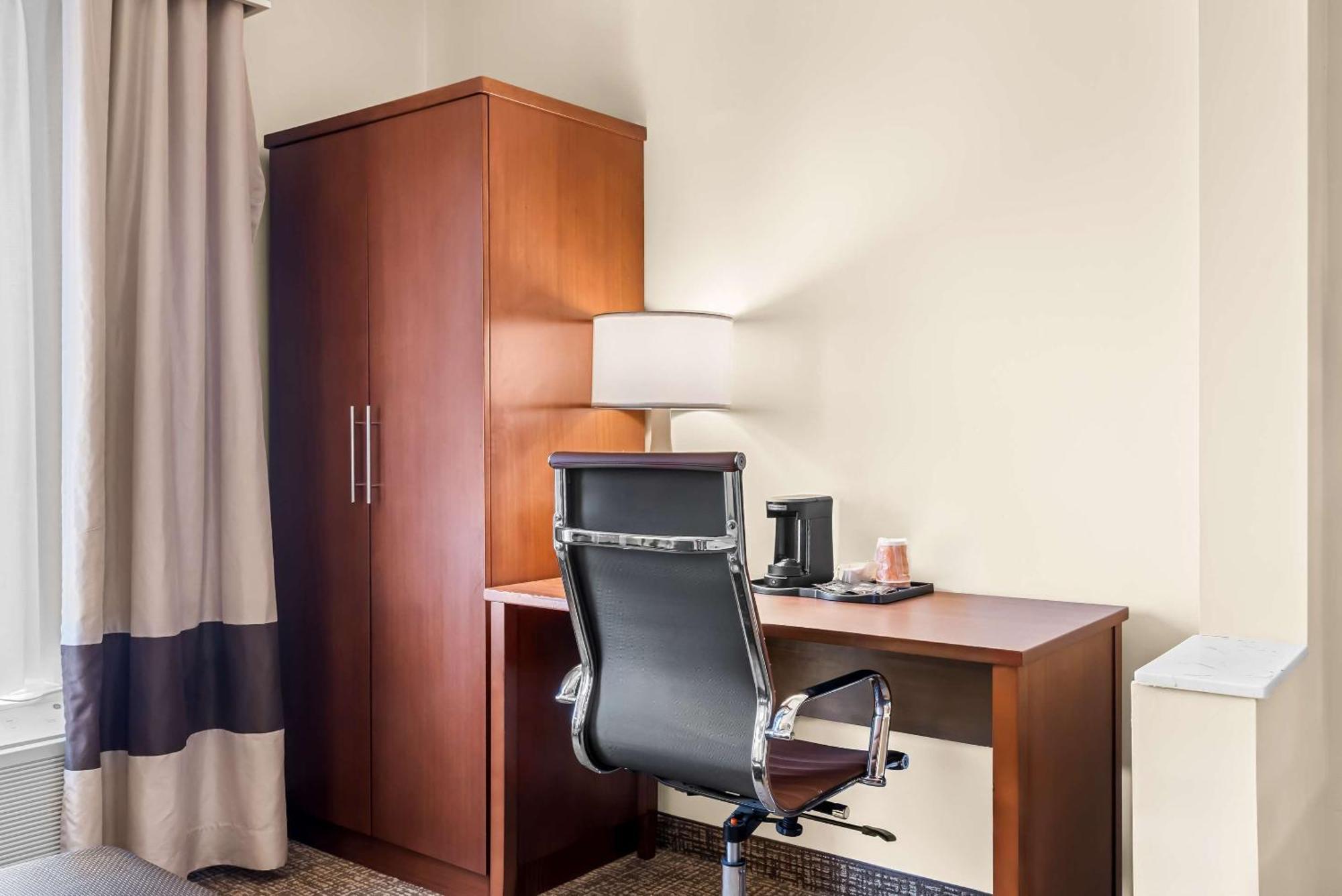 Comfort Suites Near Camp Lejeune Jacksonville Exteriör bild