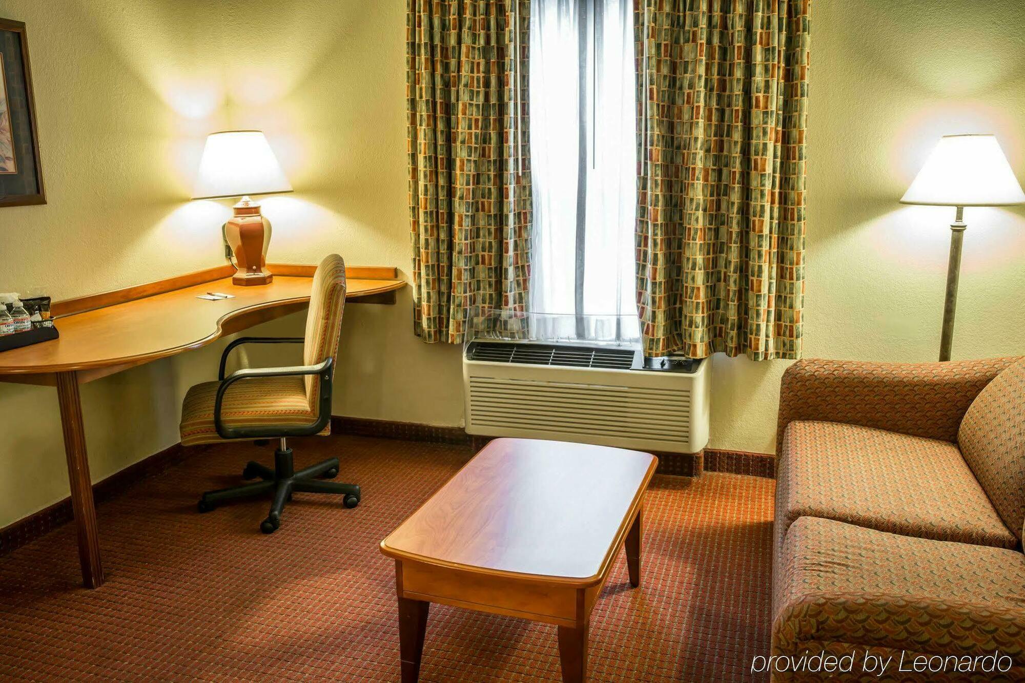 Comfort Suites Near Camp Lejeune Jacksonville Exteriör bild